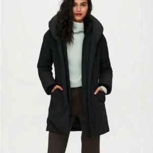 Black Wilfred “Cocoon Parka” from Aritzia size small